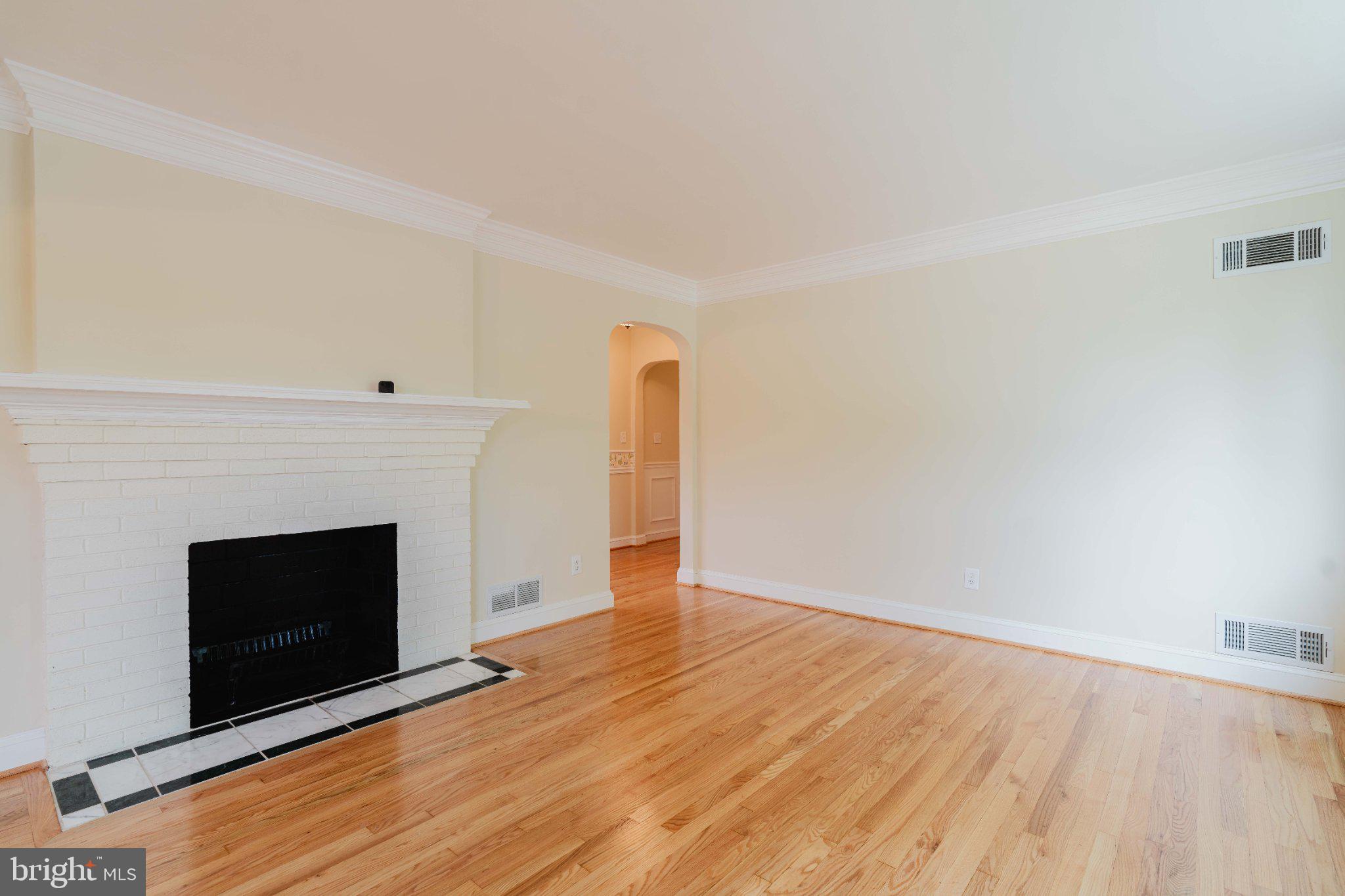 10200 Duvawn Place Silver Spring, MD 20902 - Photo 3 of 42 Bright and inviting living space.