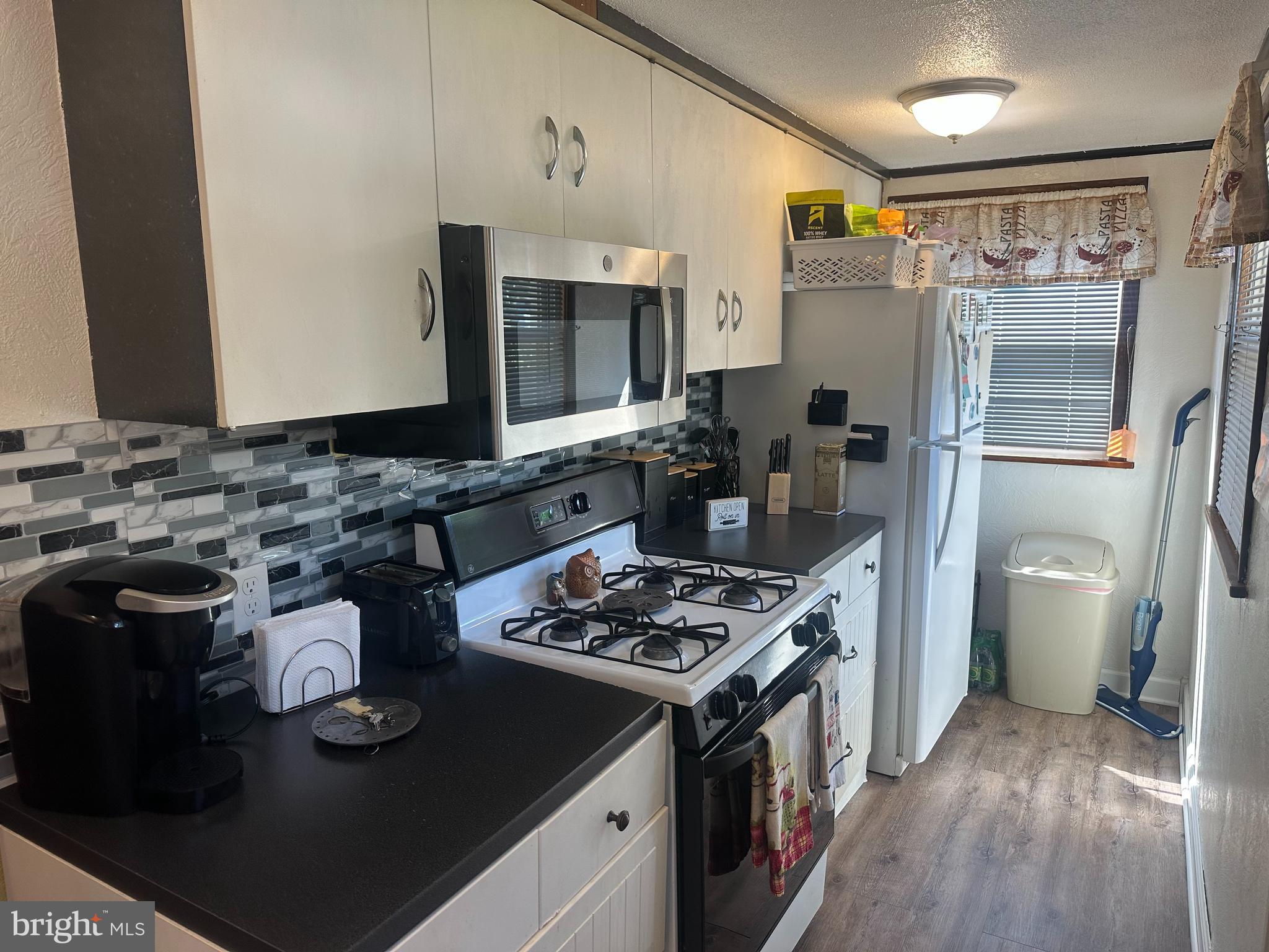 4206 Baltimore Street Halethorpe, MD 21227 - Photo 3 of 22