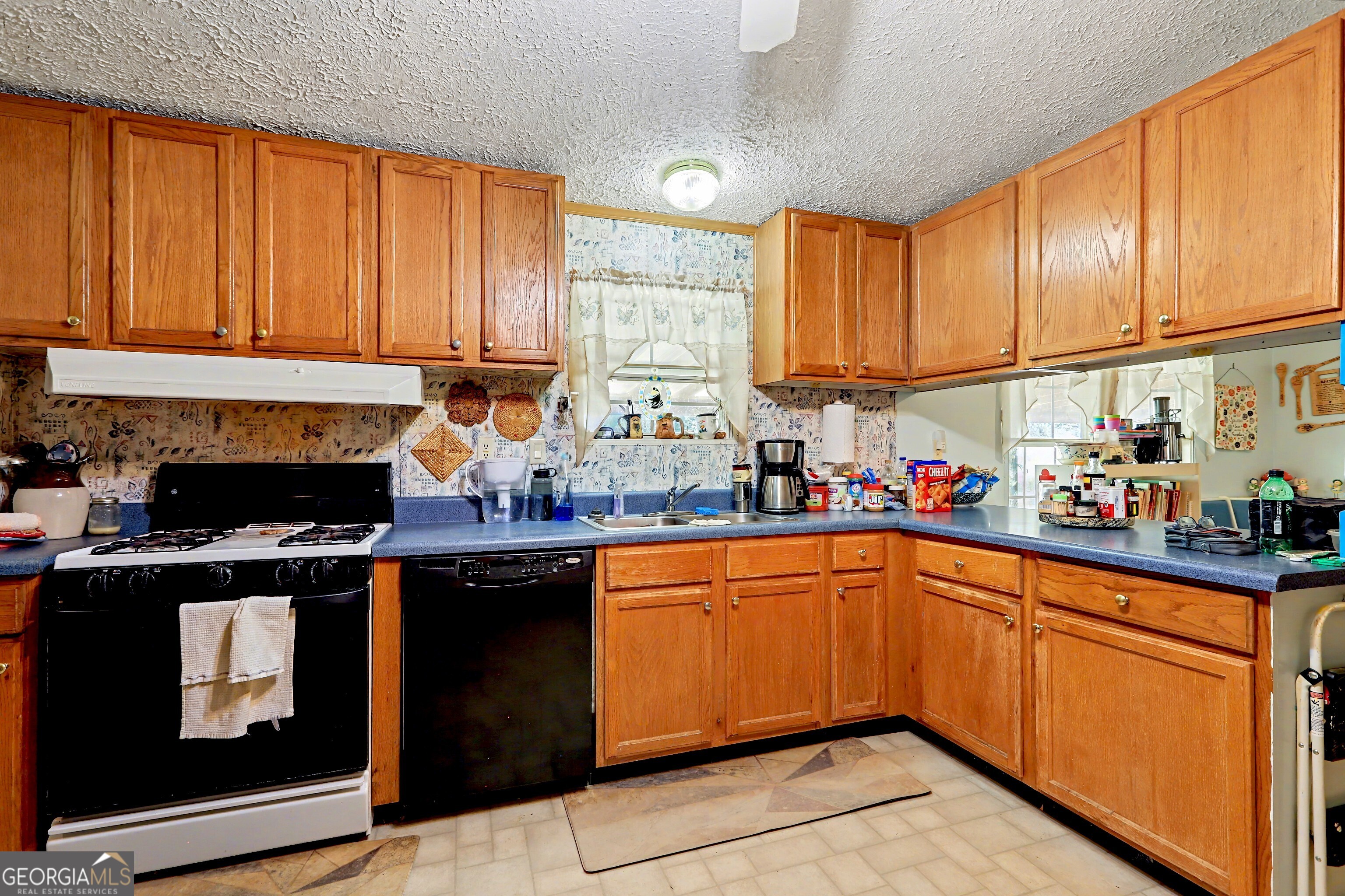 384 Colwell Road Jackson, GA 30233 - Photo 9 of 46