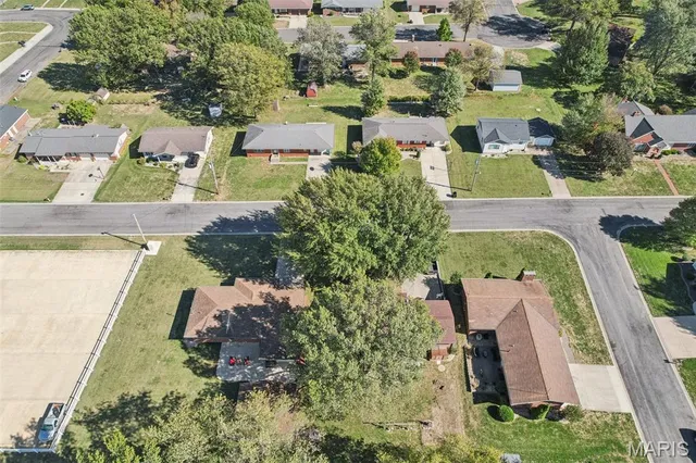 $275,000 | 17811 East Street, Breese, IL 62230