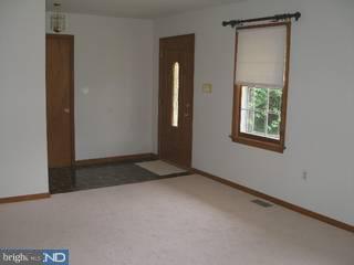341 Hadfield Road Downingtown, PA 19335 - Photo 4 of 6 Gallery Image 4