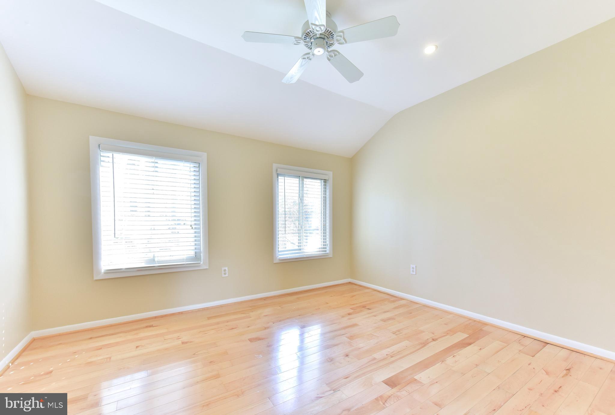 11803 Tree Fern Court Reston, VA 20191 - Photo 20 of 38 Bedroom 3