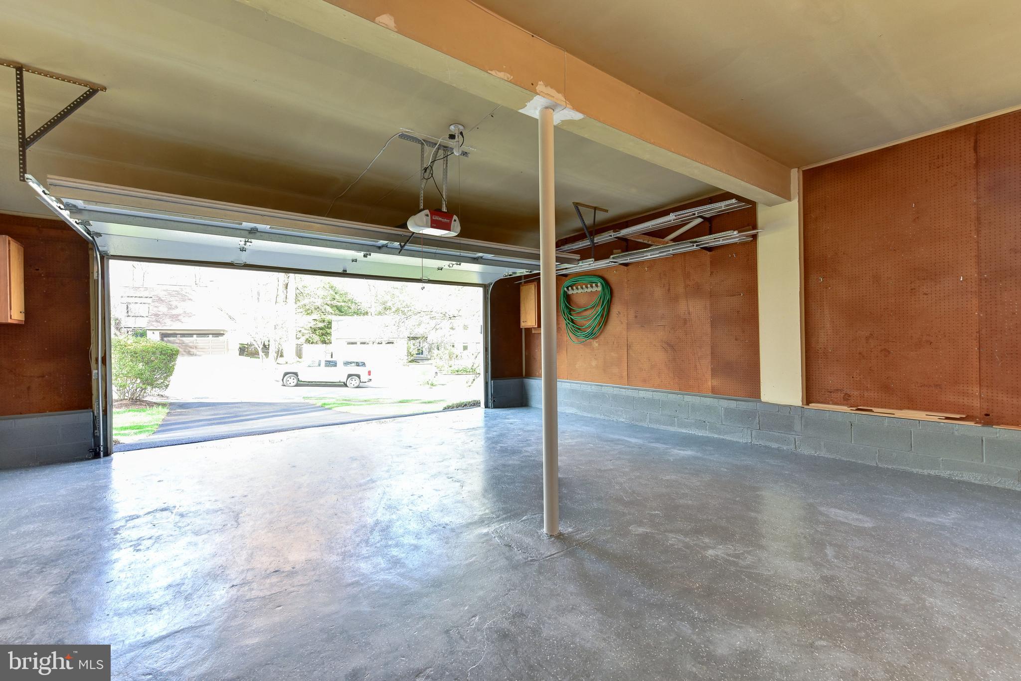 11803 Tree Fern Court Reston, VA 20191 - Photo 25 of 38 Large 2 Car Garage