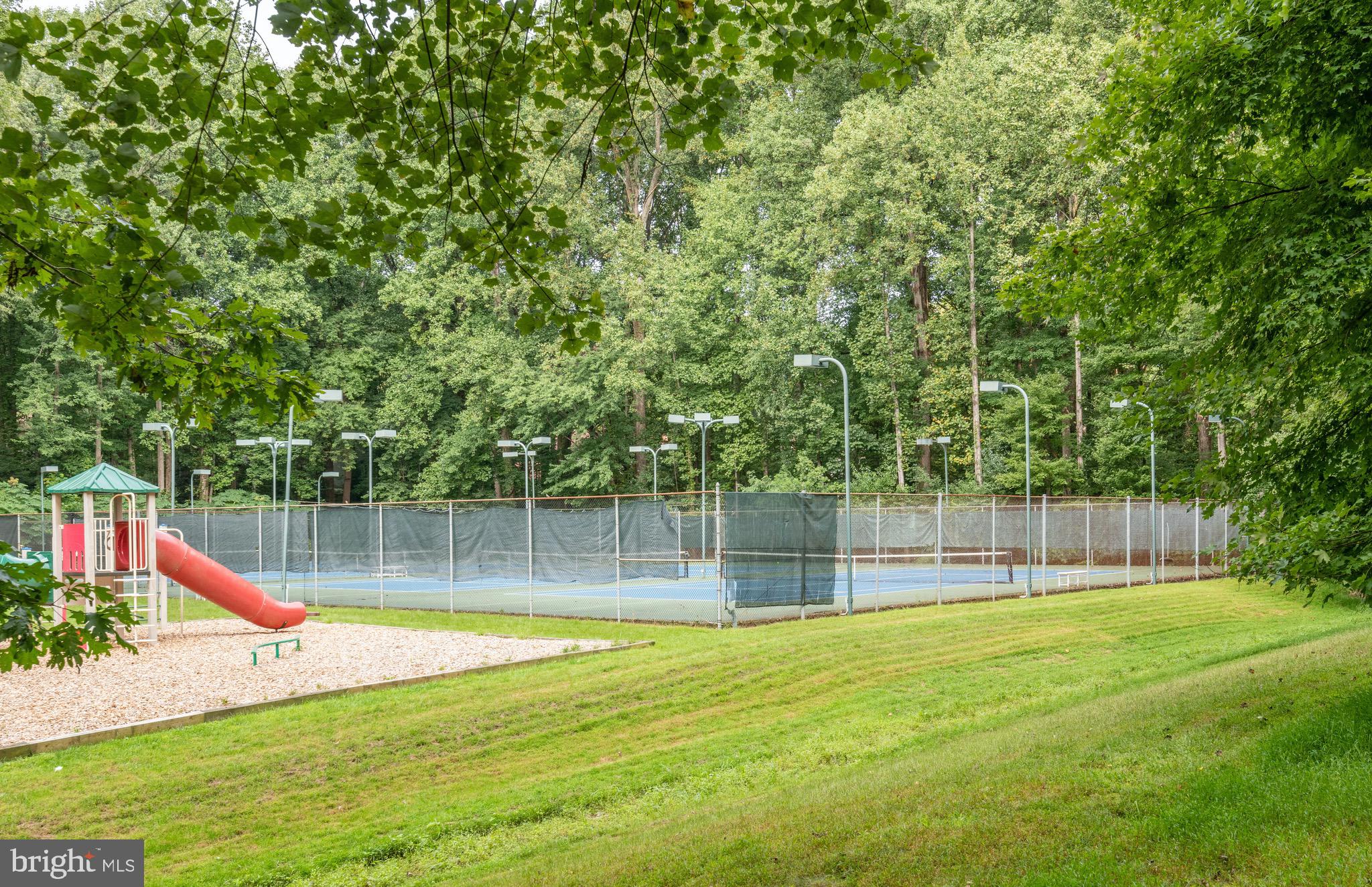 11803 Tree Fern Court Reston, VA 20191 - Photo 34 of 38 6 Tennis Courts