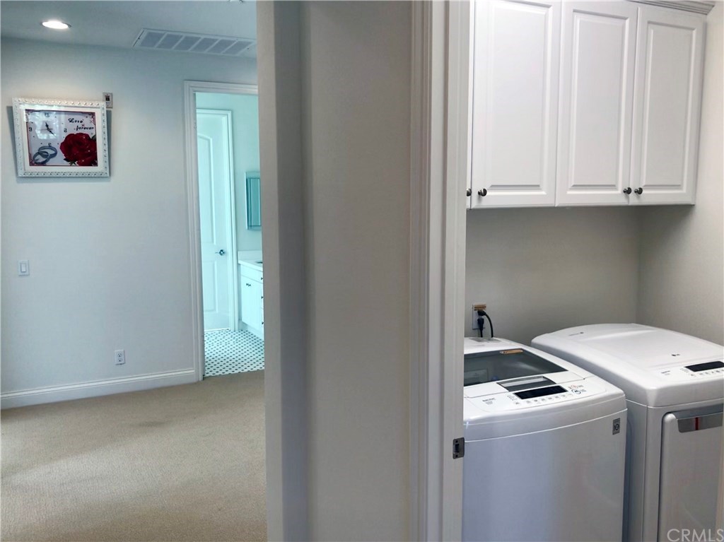 172 Willowbend Irvine, CA 92612 - Photo 15 of 18 Laundry inside upstairs