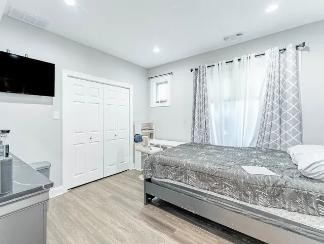 $725,000 | 5330 West Drummond Place, Chicago, IL 60639