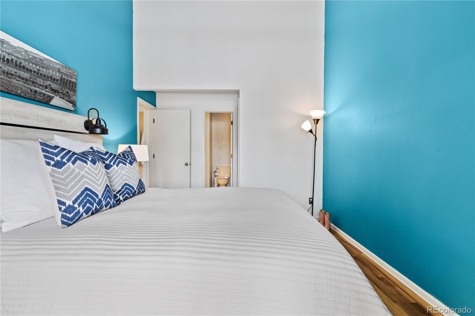 5092 Buckingham Road Boulder, CO 80301 - Photo 15 of 25 a bedroom with a bed and a window