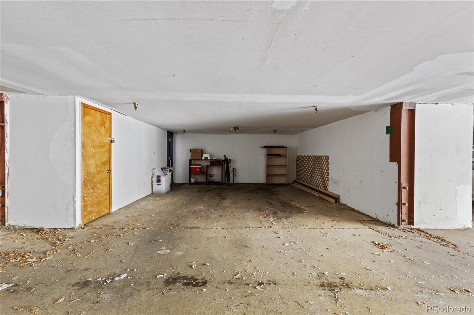 5092 Buckingham Road Boulder, CO 80301 - Photo 21 of 25 a view of garage