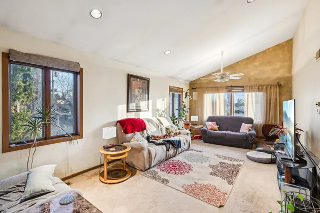 $280,000 | 25283 Timber Lane, Lake Villa, IL 60046