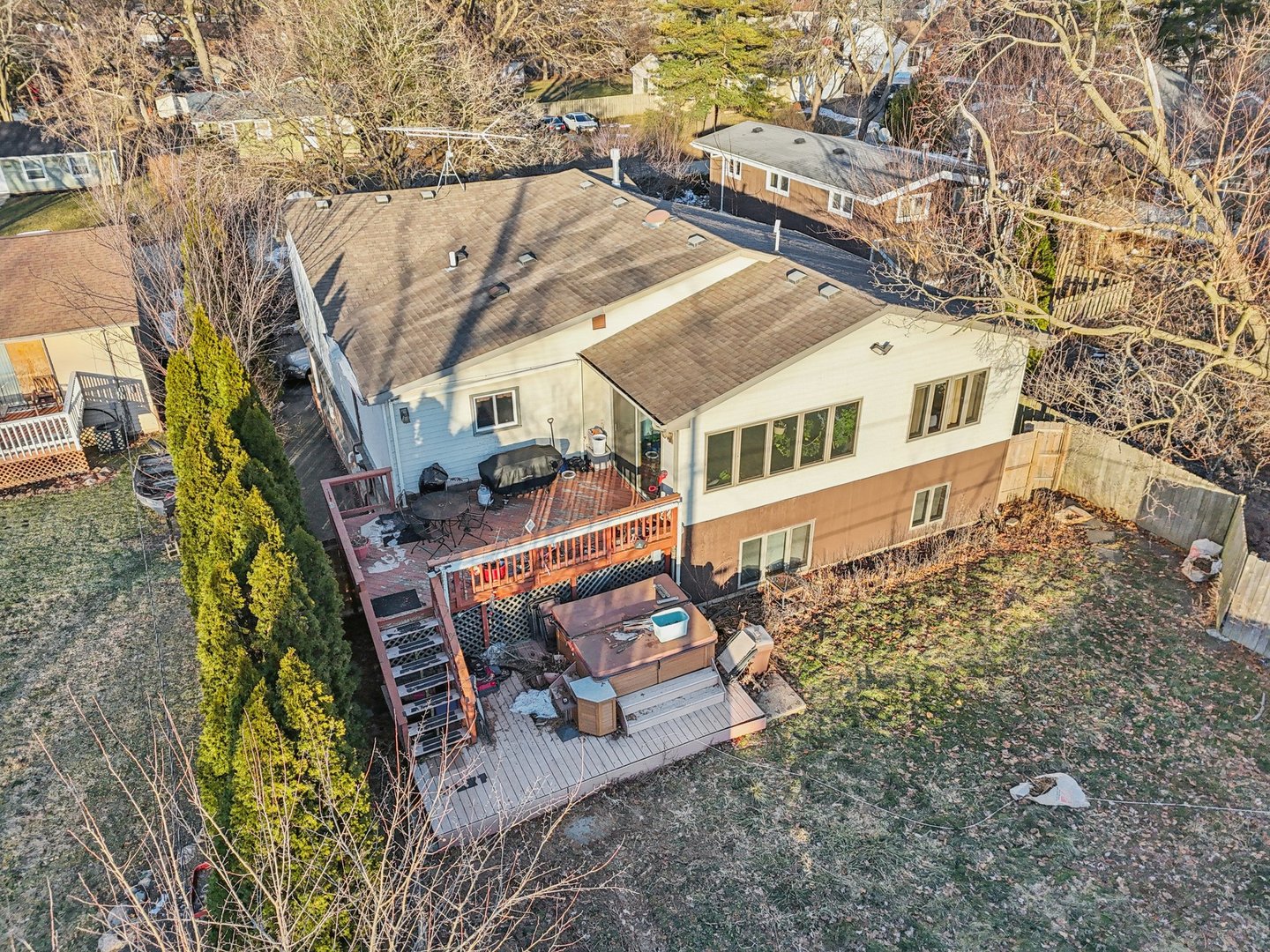 25283 Timber Lane Lake Villa, IL 60046 - Photo 44 of 49 an aerial view of a house with a yard