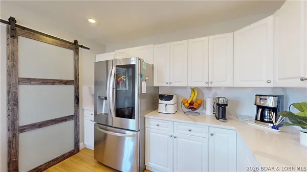 $1,295,000 | 275 Cimmaron Bay Circle, Sunrise Beach, MO 65079