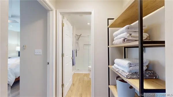 $1,295,000 | 275 Cimmaron Bay Circle, Sunrise Beach, MO 65079