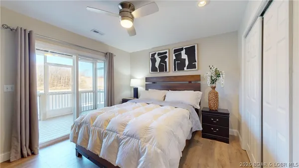 $1,295,000 | 275 Cimmaron Bay Circle, Sunrise Beach, MO 65079