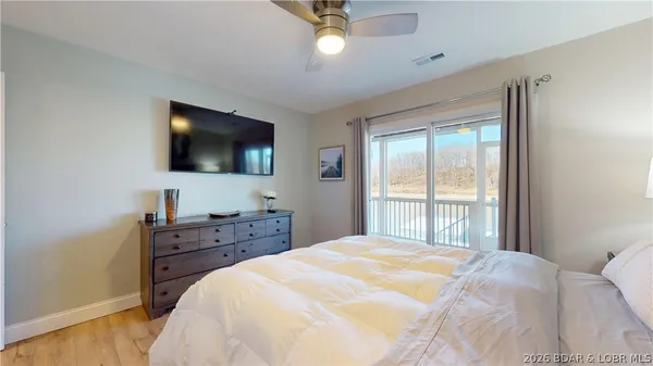 $1,295,000 | 275 Cimmaron Bay Circle, Sunrise Beach, MO 65079