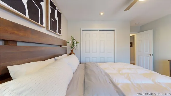 $1,295,000 | 275 Cimmaron Bay Circle, Sunrise Beach, MO 65079