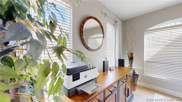 $1,295,000 | 275 Cimmaron Bay Circle, Sunrise Beach, MO 65079