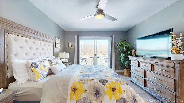 $1,295,000 | 275 Cimmaron Bay Circle, Sunrise Beach, MO 65079