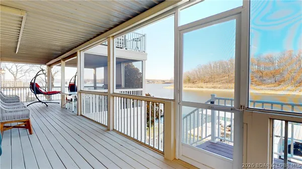 $1,295,000 | 275 Cimmaron Bay Circle, Sunrise Beach, MO 65079