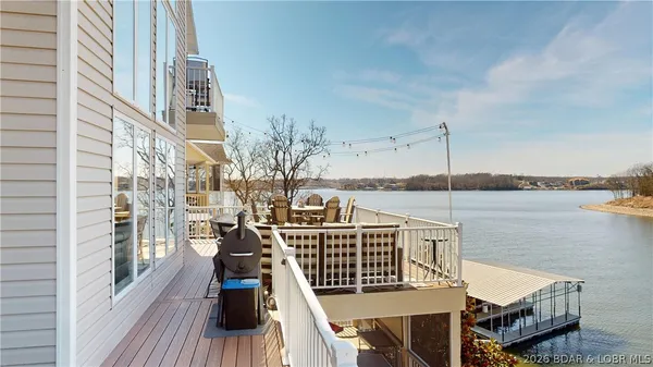 $1,295,000 | 275 Cimmaron Bay Circle, Sunrise Beach, MO 65079