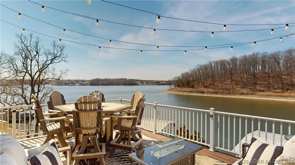 $1,295,000 | 275 Cimmaron Bay Circle, Sunrise Beach, MO 65079