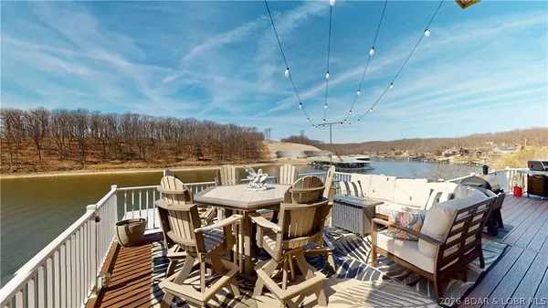 $1,295,000 | 275 Cimmaron Bay Circle, Sunrise Beach, MO 65079