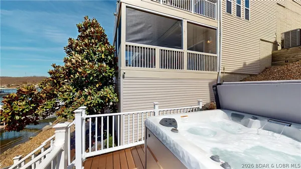 $1,295,000 | 275 Cimmaron Bay Circle, Sunrise Beach, MO 65079