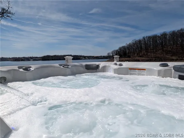 $1,295,000 | 275 Cimmaron Bay Circle, Sunrise Beach, MO 65079