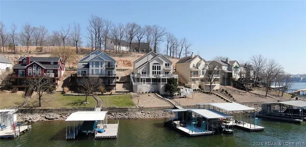 $1,295,000 | 275 Cimmaron Bay Circle, Sunrise Beach, MO 65079