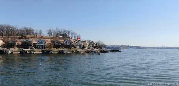 $1,295,000 | 275 Cimmaron Bay Circle, Sunrise Beach, MO 65079