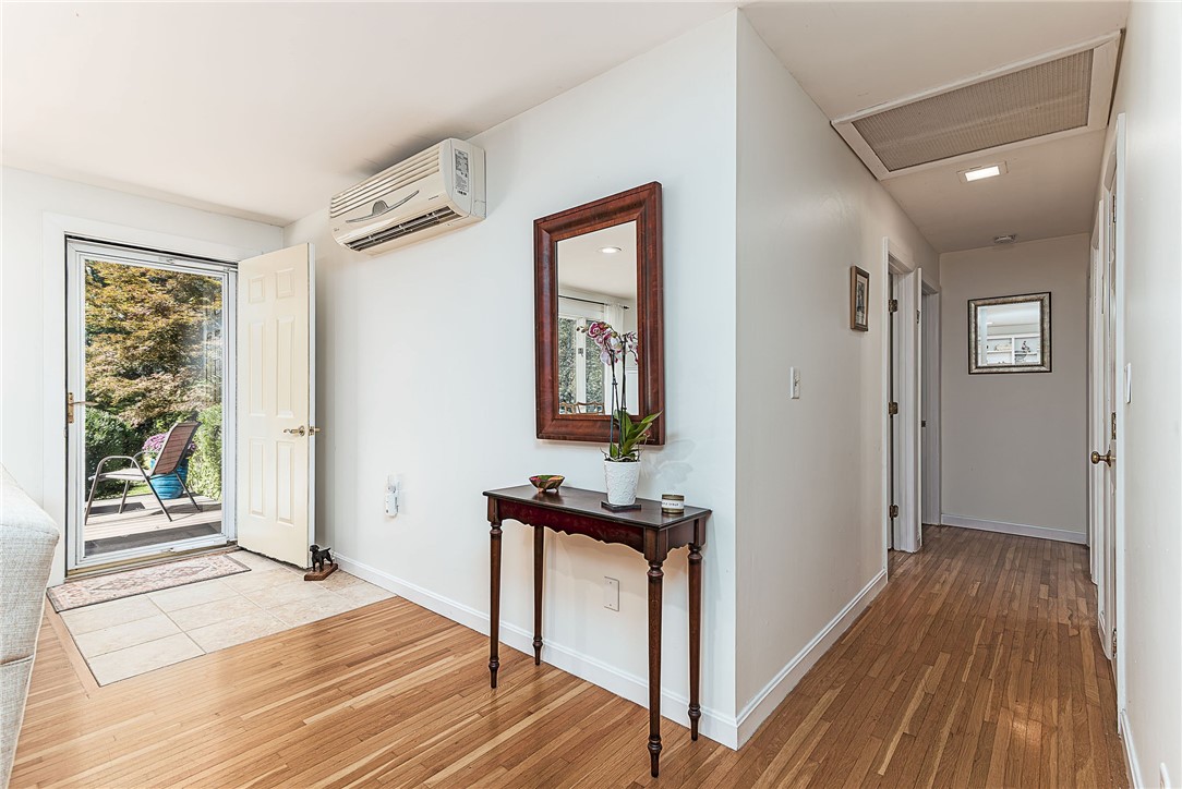 18 Bayberry Lane Charlestown, RI 02813 - Photo 3 of 41