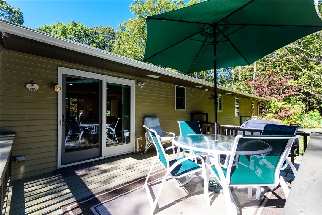 18 Bayberry Lane Charlestown, RI 02813 - Photo 31 of 41