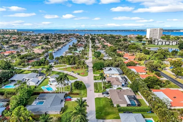 an aerial view of multiple house