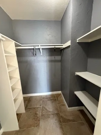 $1,250 | 7200 Clarewood Drive, Unit 702, Houston, TX 77036