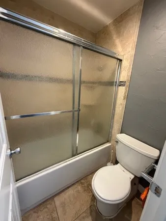 $1,250 | 7200 Clarewood Drive, Unit 702, Houston, TX 77036