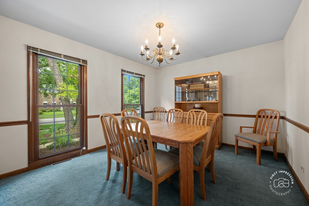 2412 Barkdoll Road Naperville, IL 60565 - Photo 5 of 28 Gallery Image 5