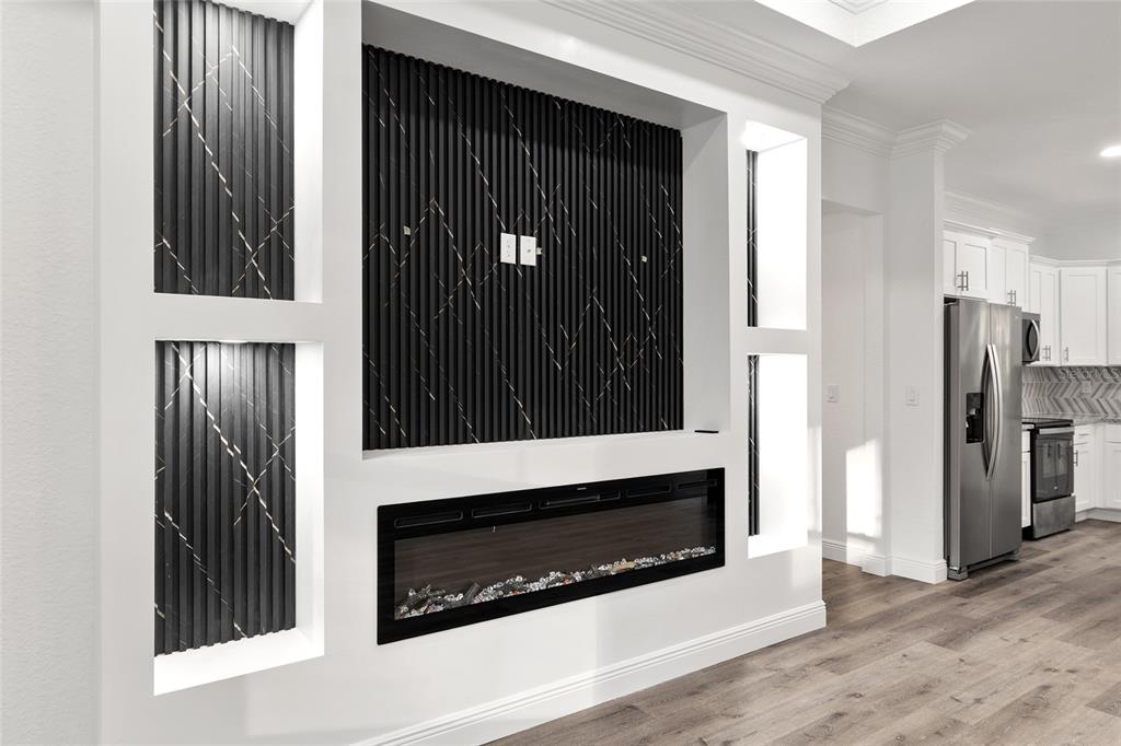 8725 Southwest 136th Terrace Dunnellon, FL 34432 - Photo 22 of 78 a view of front door of house