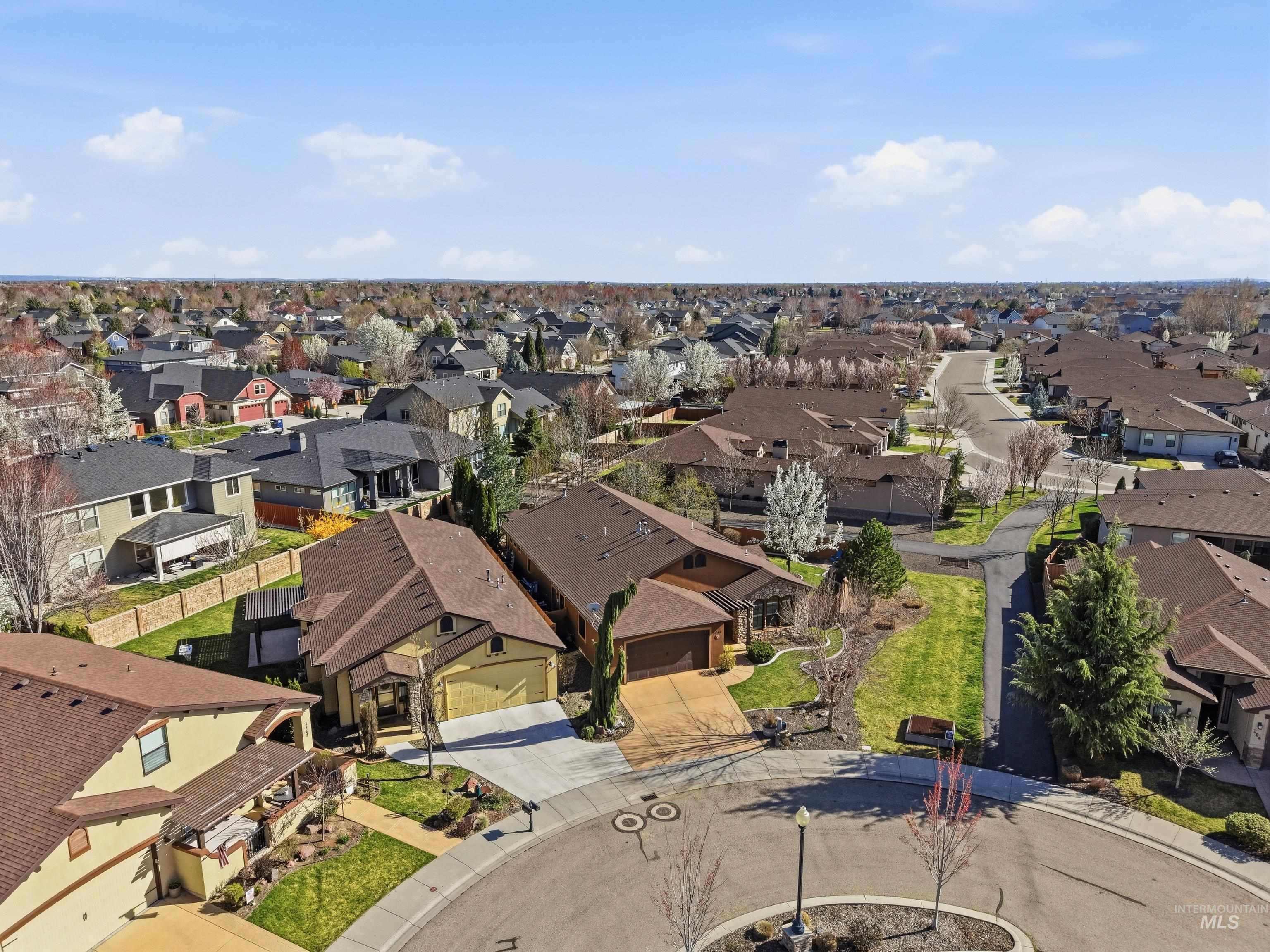 5850 North Rio Lomas Avenue Meridian, ID 83646 - Photo 45 of 50 Aerial perspective of suburban area