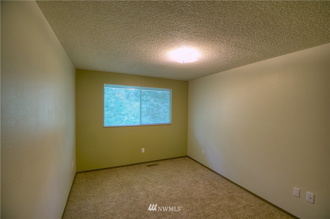 7409 Fairview Road Southwest, Unit 18 Olympia, WA 98512 - Photo 16 of 23 Gallery Image 16