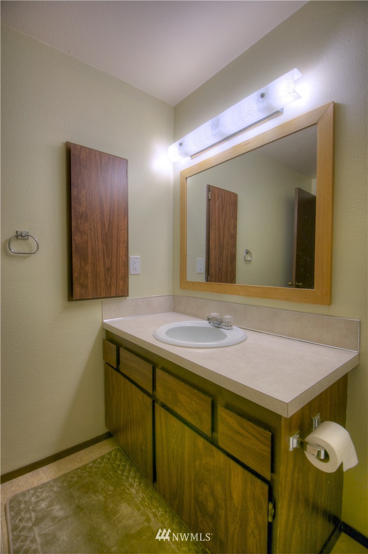 7409 Fairview Road Southwest, Unit 18 Olympia, WA 98512 - Photo 17 of 23 Gallery Image 17