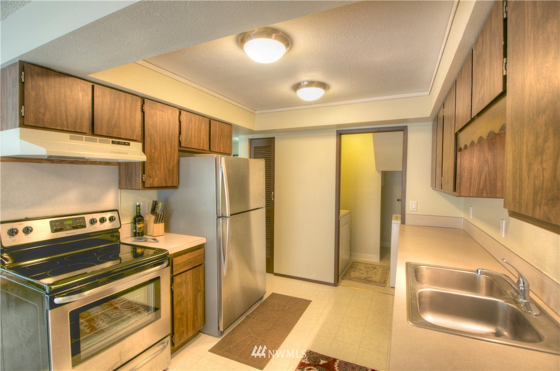 7409 Fairview Road Southwest, Unit 18 Olympia, WA 98512 - Photo 4 of 23 Gallery Image 4