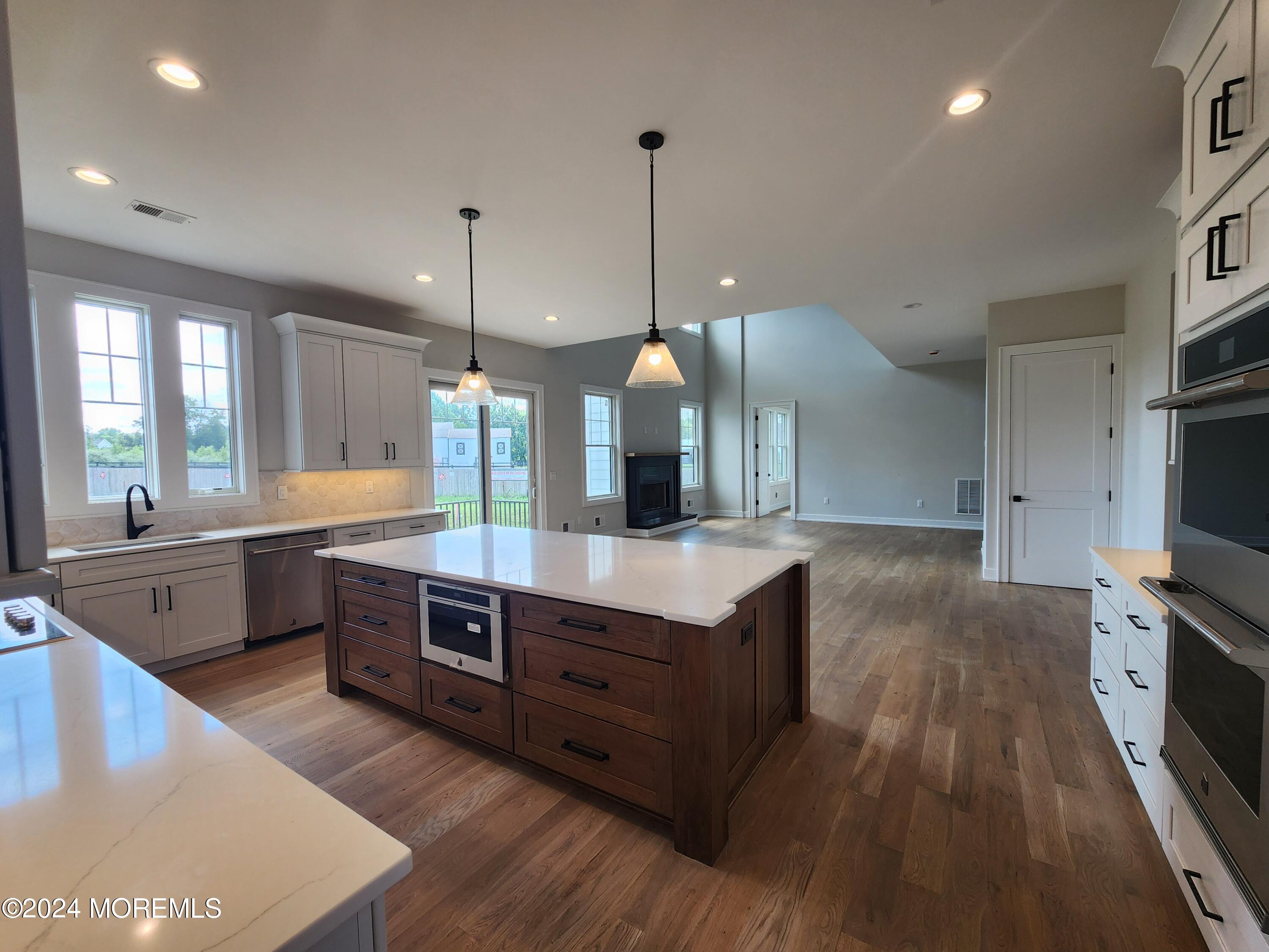 58 Middletown Road Holmdel, NJ 07733 - Photo 31 of 75 20240905_120534
