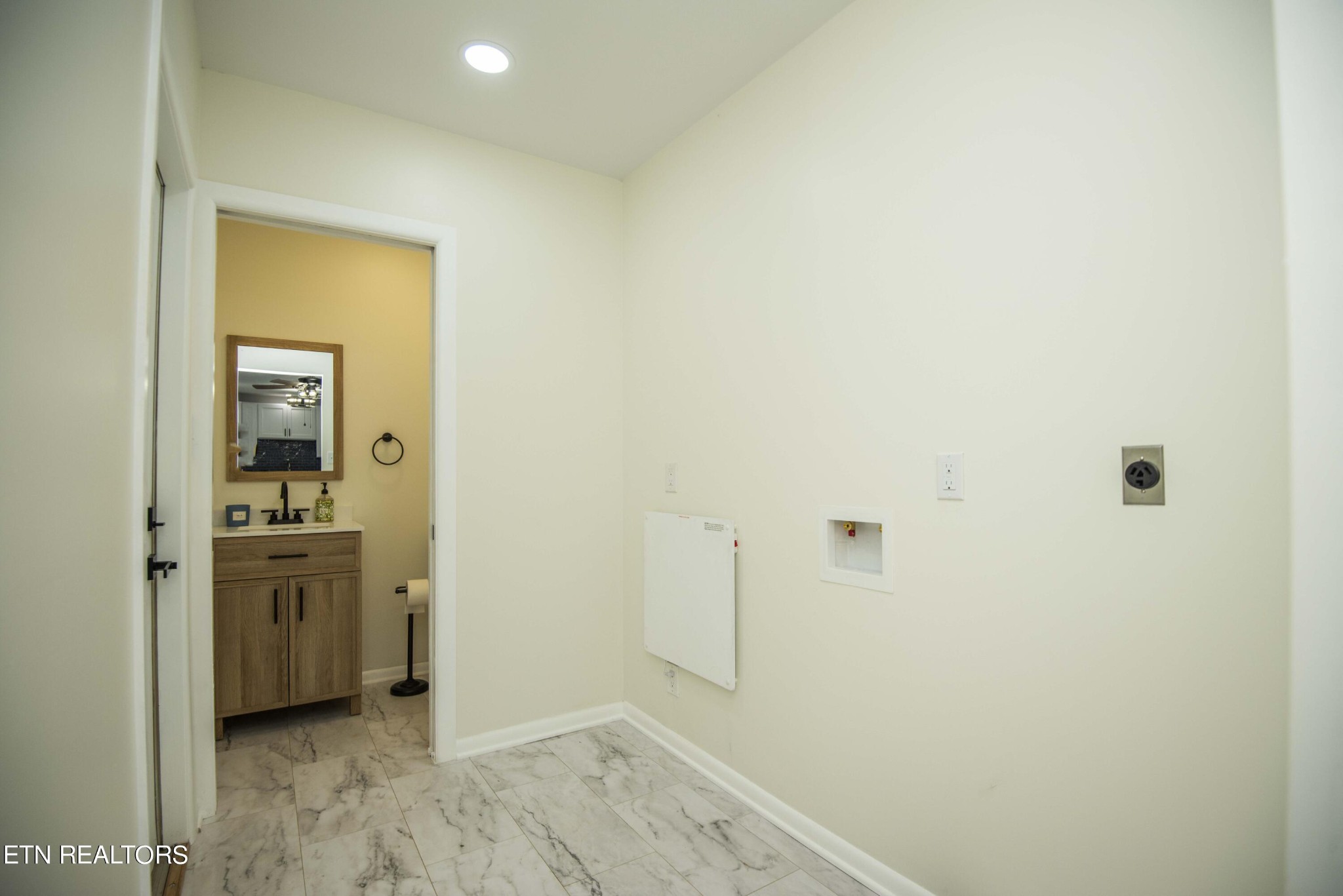 4612 Tanglewood Road Knoxville, TN 37912 - Photo 17 of 33 Gallery Image 17