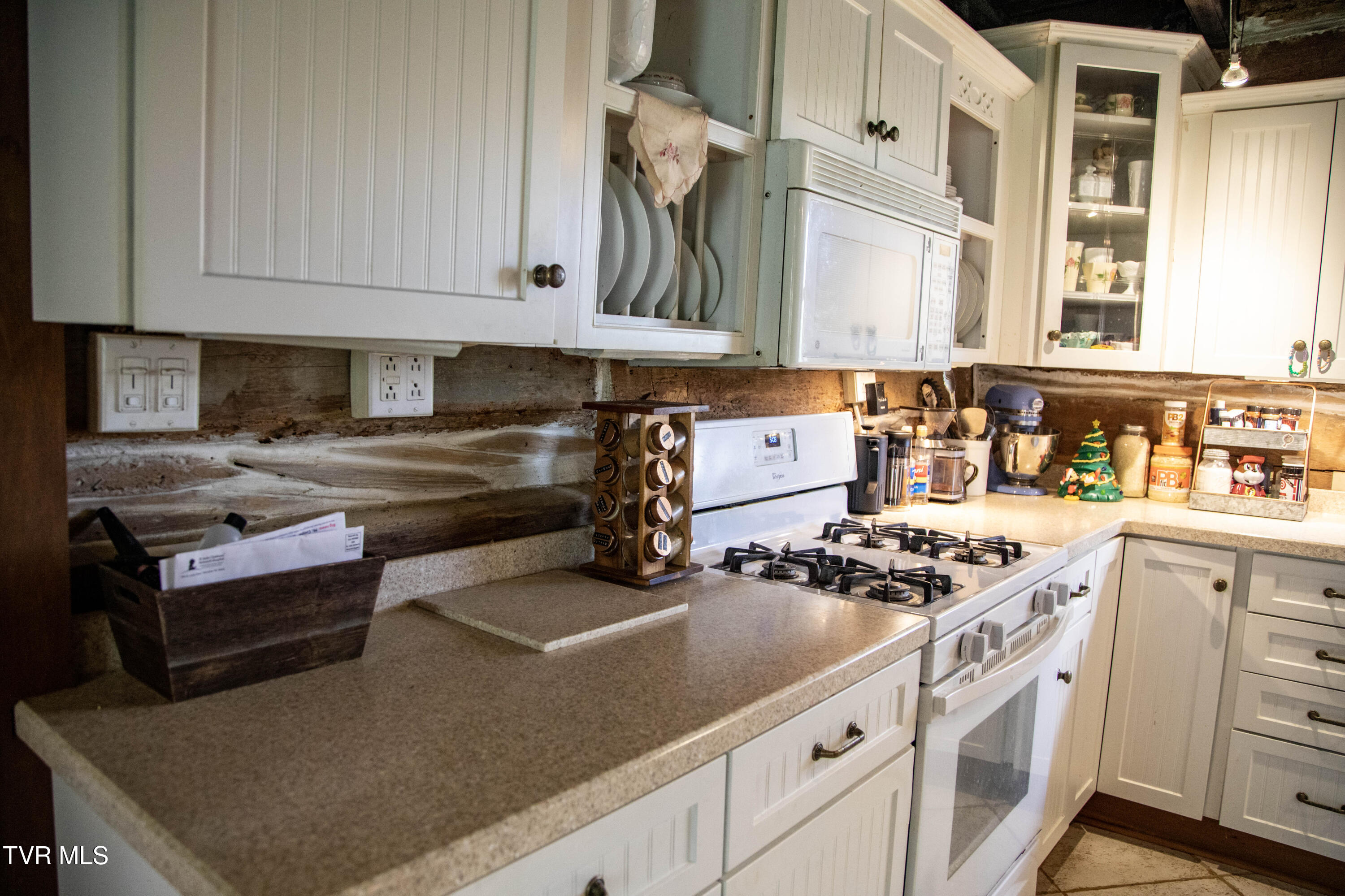 20217 Shadowood Circle Meadowview, VA 24361 - Photo 18 of 69 kitchen