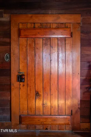 $369,900 | 20217 Shadowood Circle, Meadowview, VA 24361