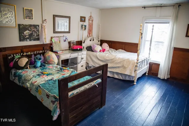 $369,900 | 20217 Shadowood Circle, Meadowview, VA 24361