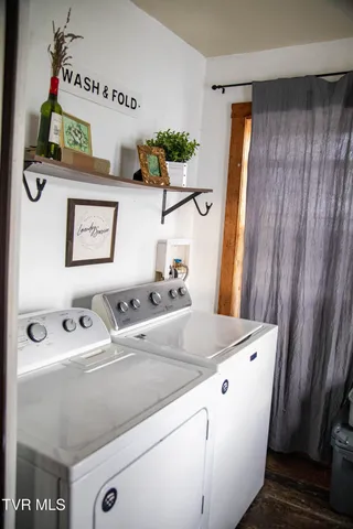 $369,900 | 20217 Shadowood Circle, Meadowview, VA 24361