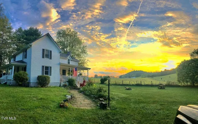 $369,900 | 20217 Shadowood Circle, Meadowview, VA 24361