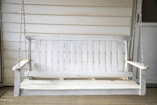 $369,900 | 20217 Shadowood Circle, Meadowview, VA 24361