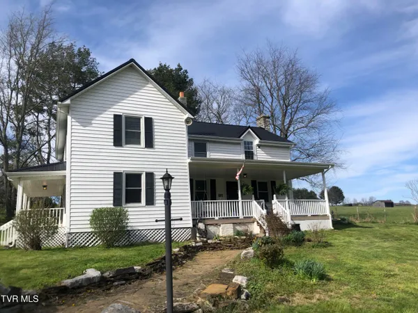 $369,900 | 20217 Shadowood Circle, Meadowview, VA 24361