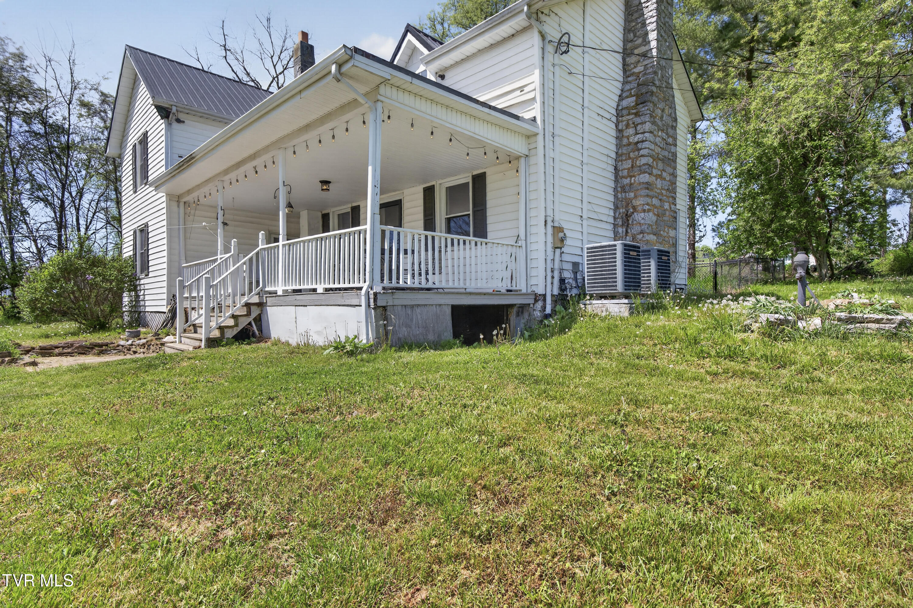 20217 Shadowood Circle Meadowview, VA 24361 - Photo 60 of 69 20217-Shadowwood-Circle-Meadowview-VA Cy